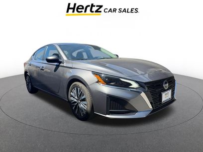 Used 2025 Nissan Altima 2.5 SV