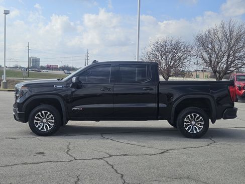 Used 2023 GMC Sierra 1500 AT4 w/ AT4 Preferred Package image 3