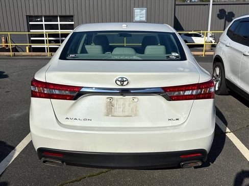 Used 2015 Toyota Avalon XLE image 9
