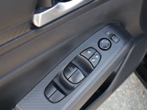 Used 2024 Nissan Altima 2.5 SV image 22