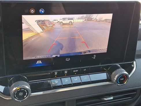 Used 2023 Chevrolet Colorado Trail Boss w/ Safety Package image 18