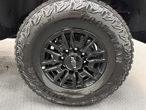 New 2026 Chevrolet Silverado 2500 ZR2 AWD/4WD image 8