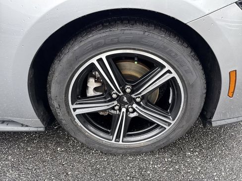 Used 2024 Ford Mustang Coupe RWD image 12