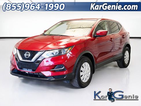 Used 2020 Nissan Rogue Sport S image 1
