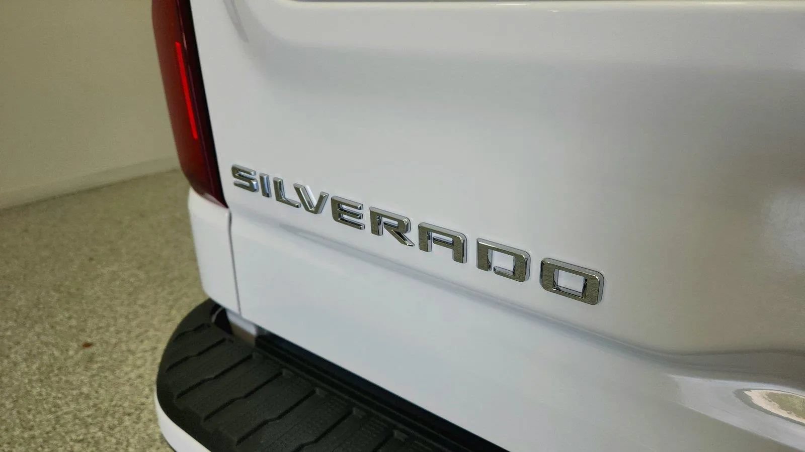 Used 2026 Chevrolet Silverado 1500 RST w/ Convenience Package II AWD/4WD image 39