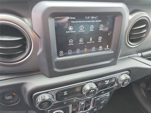 Used 2021 Jeep Wrangler Unlimited Sport image 22