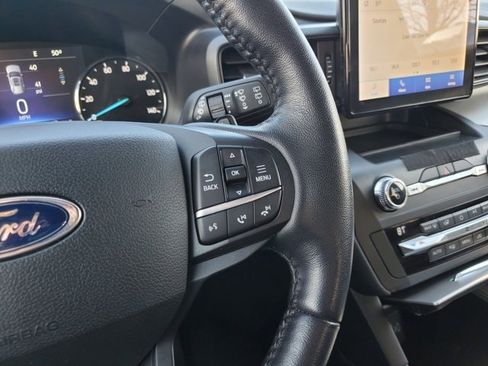 Used 2020 Ford Explorer XLT image 13