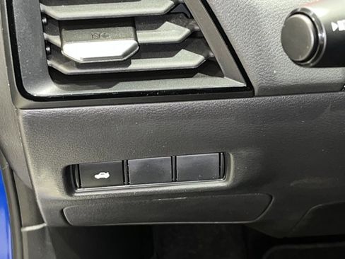 New 2026 Nissan Sentra SR w/ Floor Mat Package FWD image 11