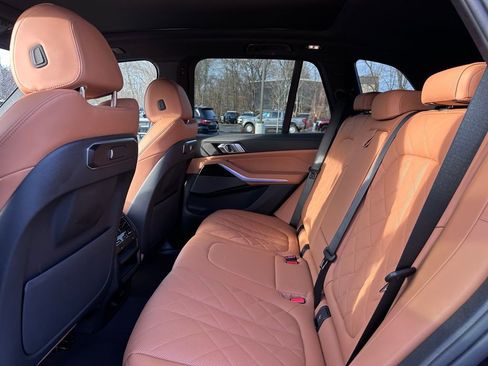 Certified 2025 BMW X5 xDrive40i w/ M Sport Package image 22