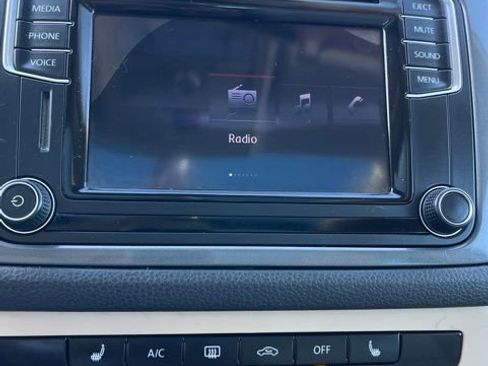 Used 2017 Volkswagen Tiguan Wolfsburg Edition FWD image 41