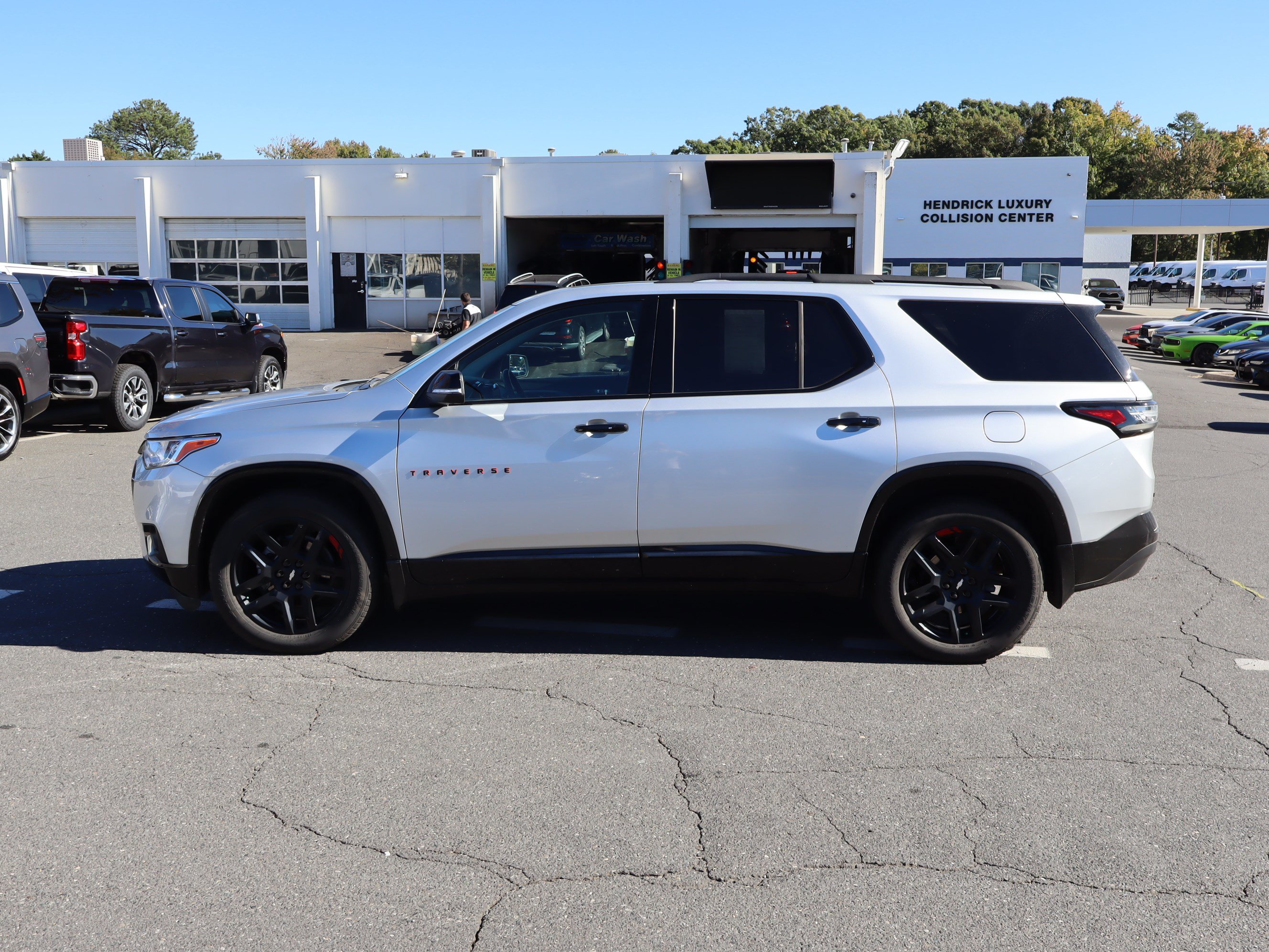 Used 2021 Chevrolet Traverse Premier w/ Redline Edition AWD/4WD image 7