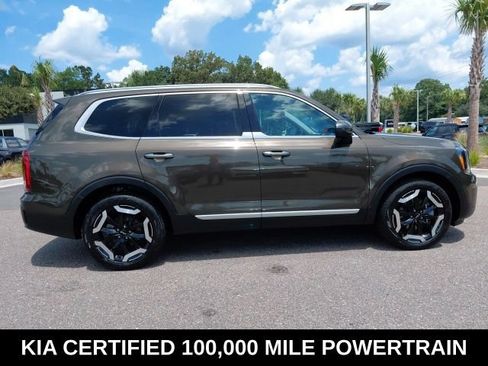 Certified 2025 Kia Telluride S AWD/4WD image 4