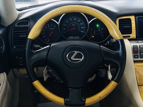 Used 2005 Lexus SC 430 Convertible RWD image 46