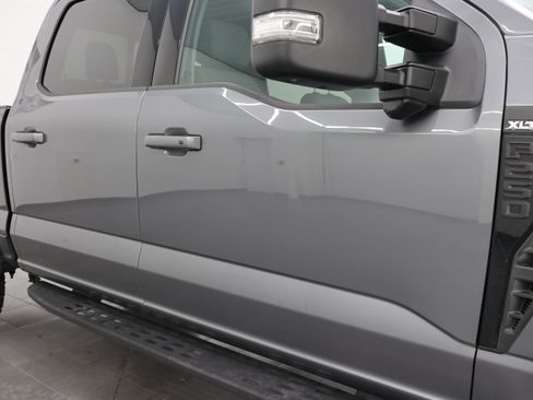 Used 2023 Ford F250 XLT w/ Black Appearance Package AWD/4WD image 28