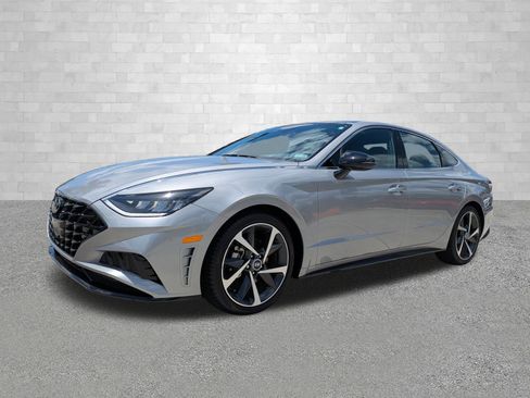 Certified 2023 Hyundai Sonata SEL Plus FWD image 5