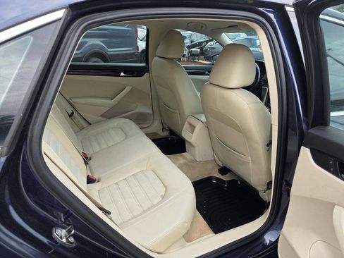 Used 2012 Volkswagen Passat TDI SEL Premium image 12