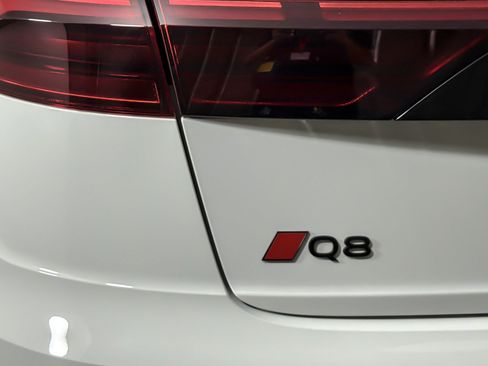 Used 2025 Audi Q8 Premium Plus w/ Premium Plus Package AWD/4WD image 27