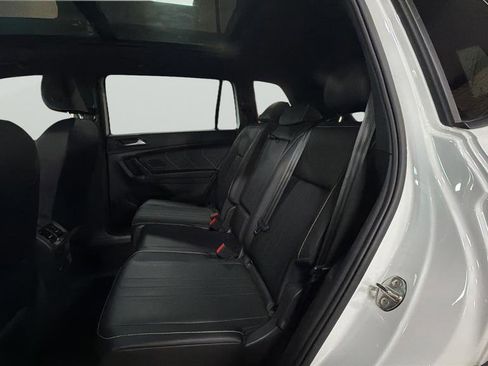 Used 2022 Volkswagen Tiguan SE R-Line AWD/4WD image 24
