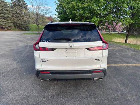 Used 2024 Honda CR-V Sport Touring image 4
