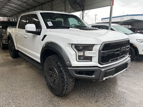 Used 2018 Ford F150 Raptor w/ Equipment Group 802A Luxury image 2