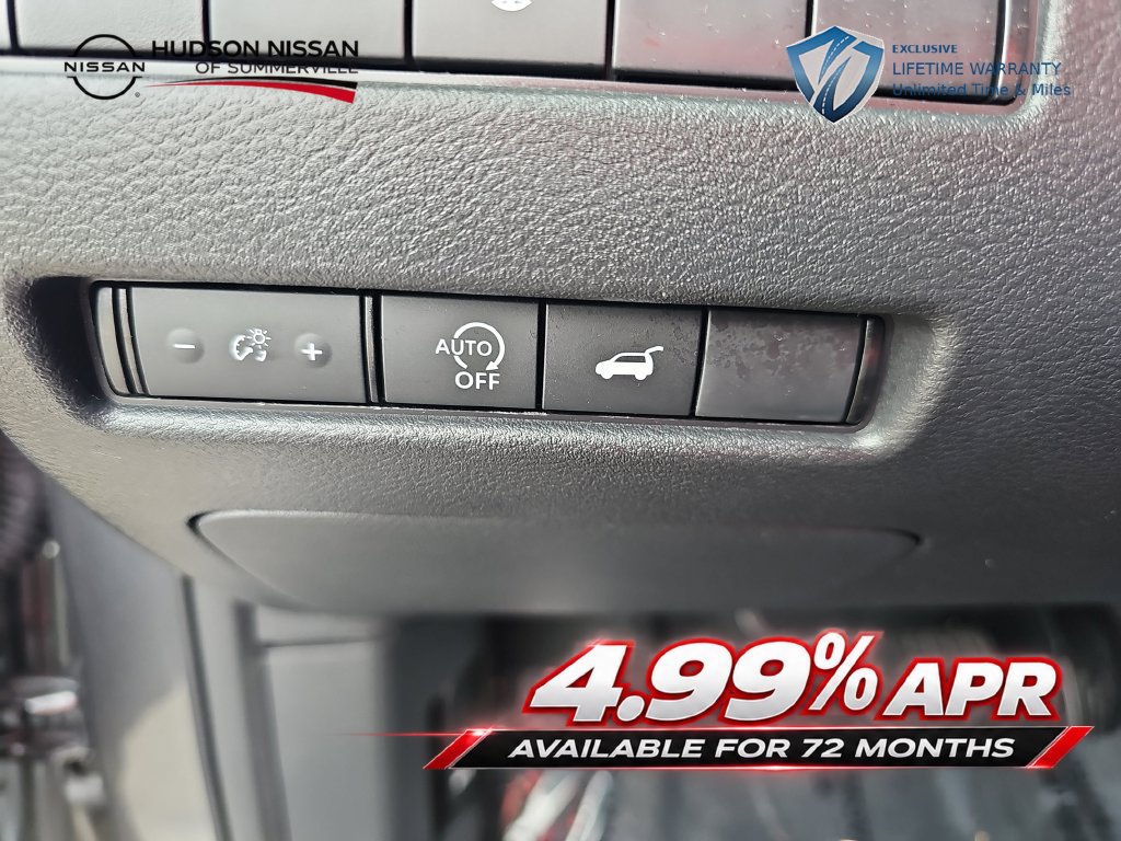 Used 2026 Nissan Rogue SV FWD image 37