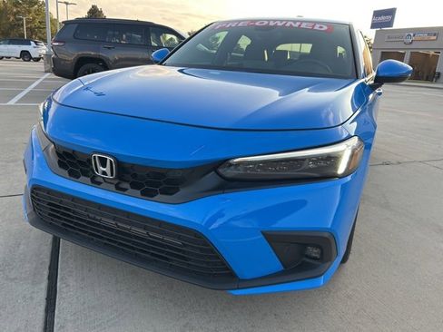 Used 2023 Honda Civic Sport Touring image 3