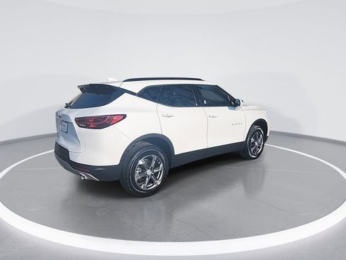 Used 2024 Chevrolet Blazer LT w/ Convenience Package image 8