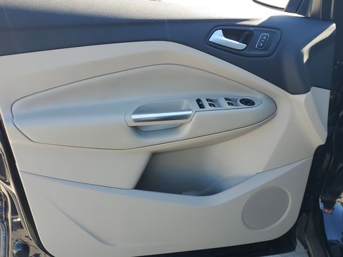 Used 2018 Ford Escape SEL FWD image 21