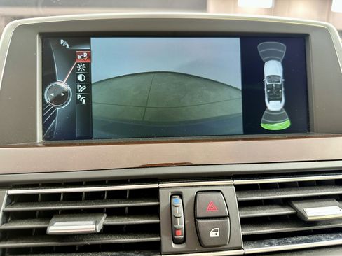 Used 2015 BMW M6 Convertible image 28