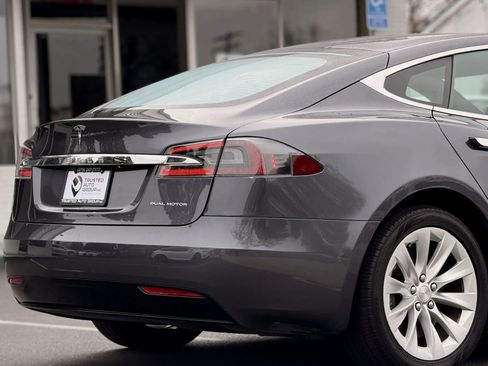 Used 2019 Tesla Model S Long Range image 8