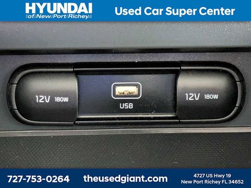 Used 2023 Kia Soul LX w/ LX Technology Package FWD image 21