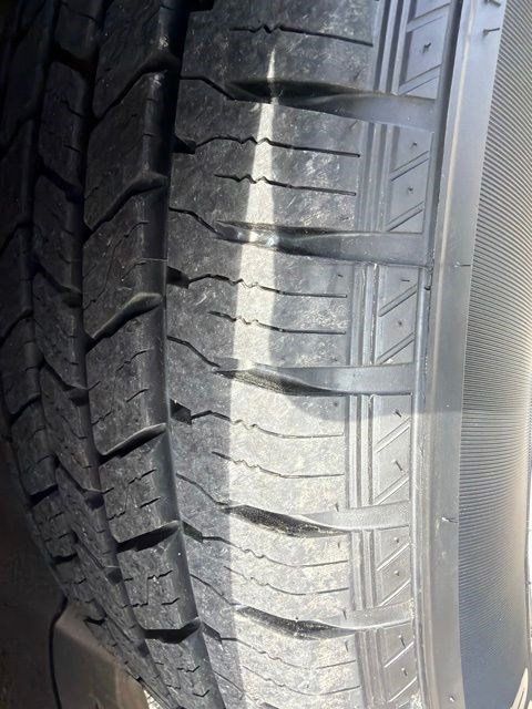 Used 2021 Ford Edge SEL AWD/4WD image 9
