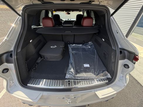 New 2026 Porsche Cayenne E-Hybrid image 17