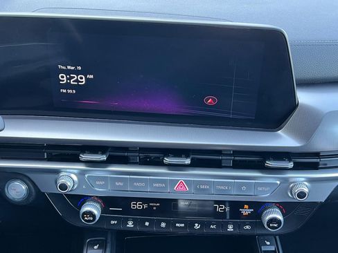 Used 2025 Kia Telluride S image 21