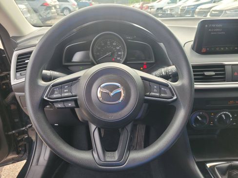 Used 2018 MAZDA MAZDA3 Sport FWD image 23