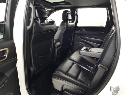 Used 2017 Jeep Grand Cherokee Limited AWD/4WD image 35