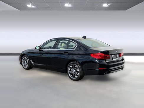 Used 2017 BMW 530i RWD image 3