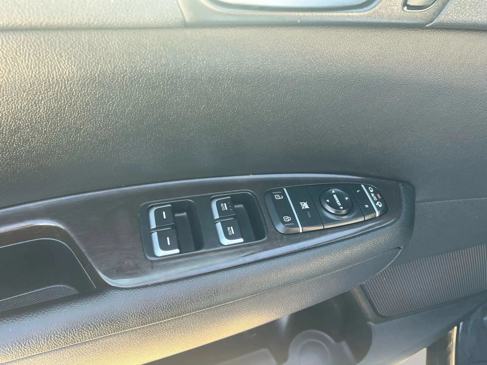Used 2016 Kia Optima EX w/ Premium Package FWD image 32