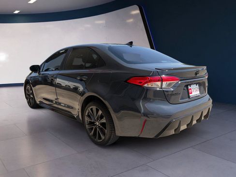 Used 2024 Toyota Corolla SE FWD image 3
