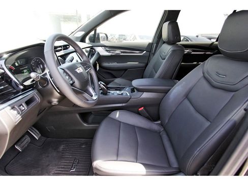 New 2025 Cadillac XT6 Sport w/ LPO, Onyx Lite Package image 6