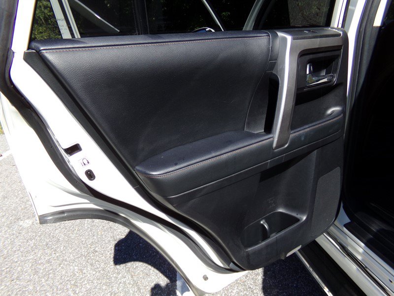 Used 2021 Toyota 4Runner Limited AWD/4WD image 46