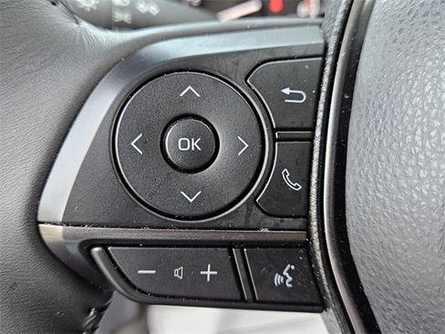 Used 2024 Toyota Camry SE image 23