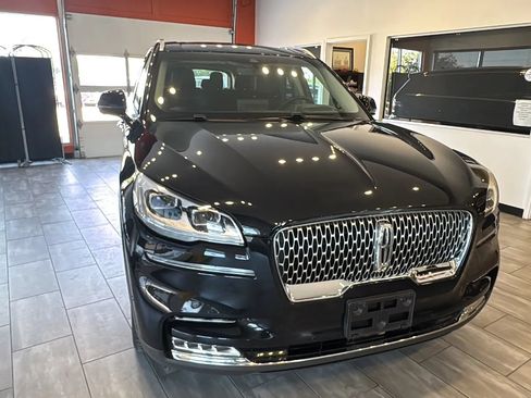 Used 2020 Lincoln Aviator Reserve w/ Equipment Group 202A AWD/4WD image 2