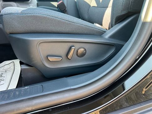 New 2025 Ford Maverick XLT w/ XLT Luxury Package image 23