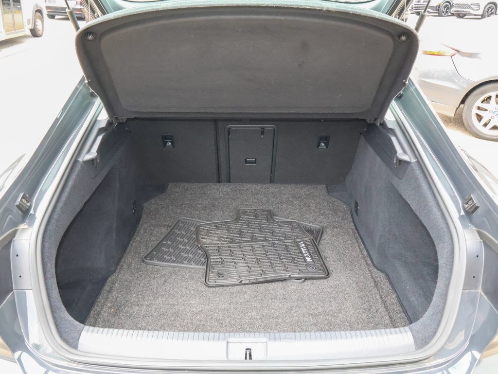 Used 2021 Volkswagen Arteon SE FWD image 10