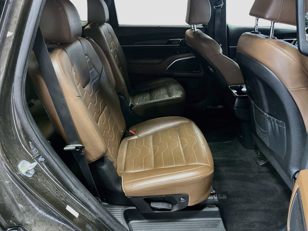 Used 2022 Kia Telluride SX w/ SX Prestige Package AWD/4WD image 30