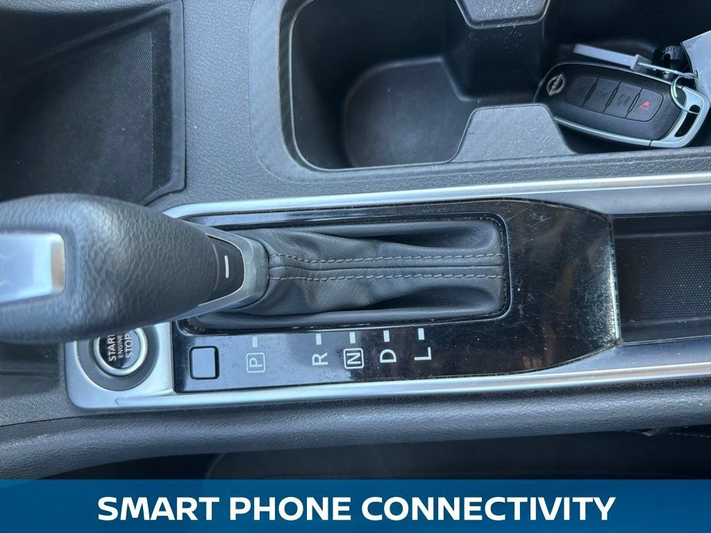 Used 2025 Nissan Sentra SV FWD image 8
