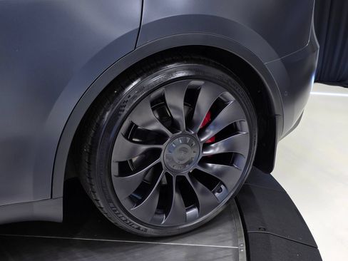 Used 2022 Tesla Model Y Performance AWD/4WD image 38