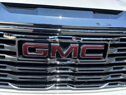 Used 2025 GMC Sierra 1500 Denali w/ Denali Reserve Package AWD/4WD image 30
