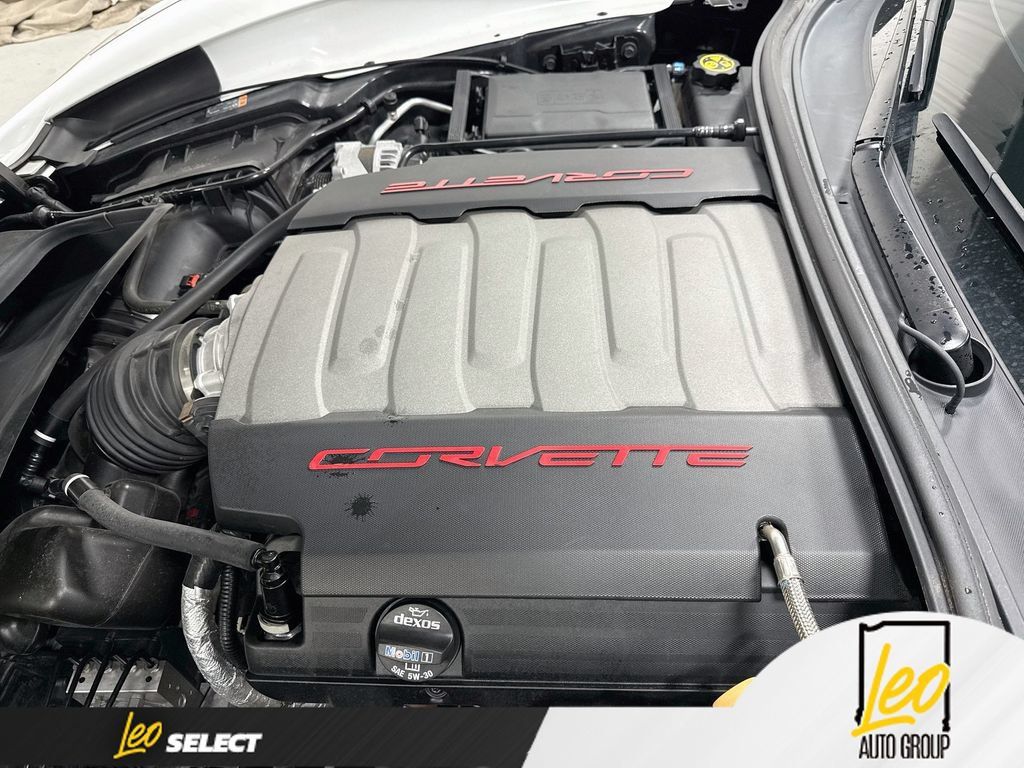 Used 2018 Chevrolet Corvette Stingray Coupe w/ 1LT RWD image 29